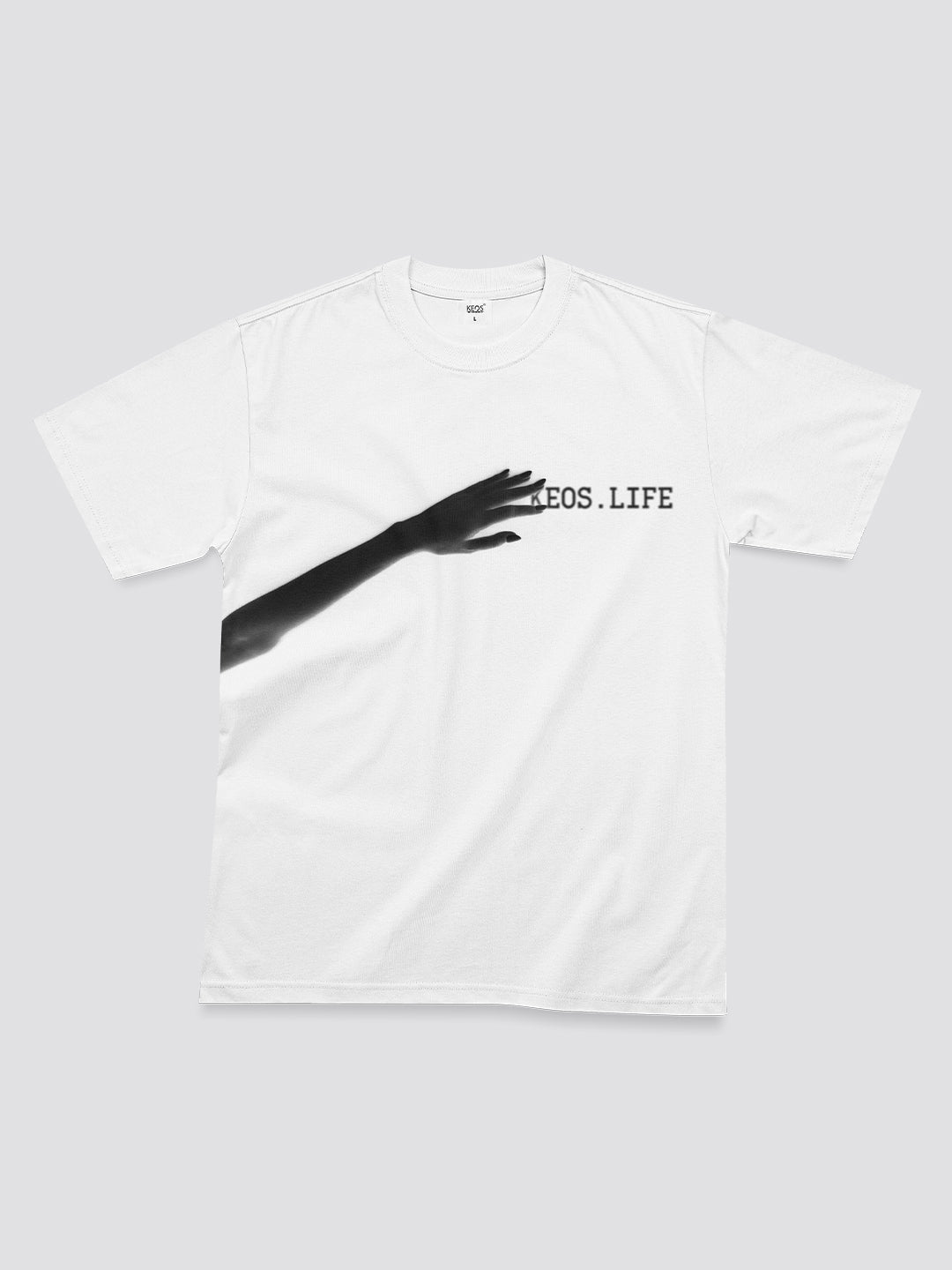 Organic Cotton Graphic T-Shirt – Reaching Out | Regular Fit