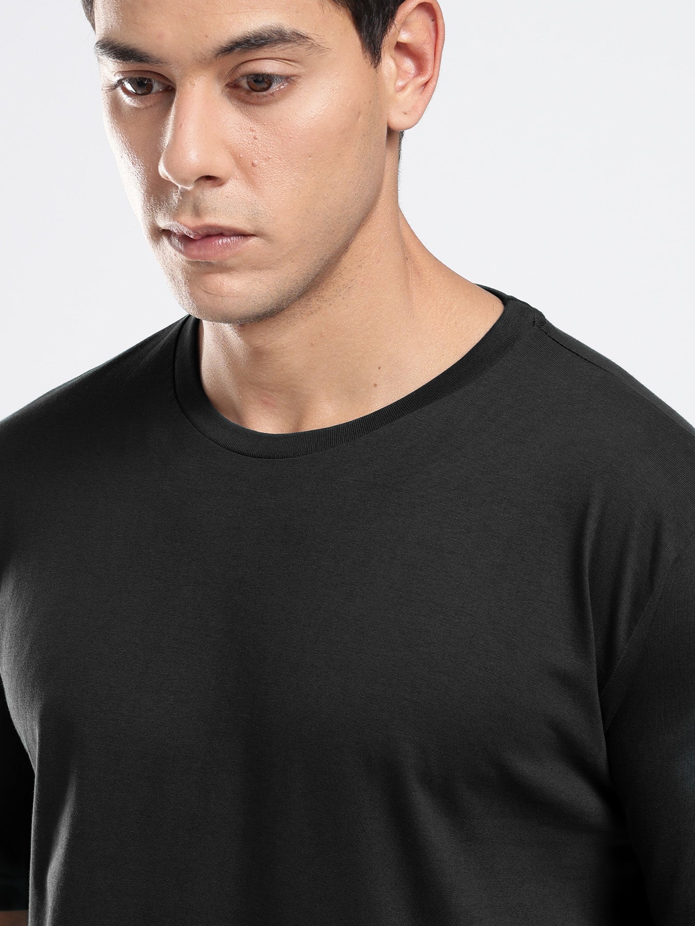 Organic Cotton Essential T-shirt - Black | Regular Fit