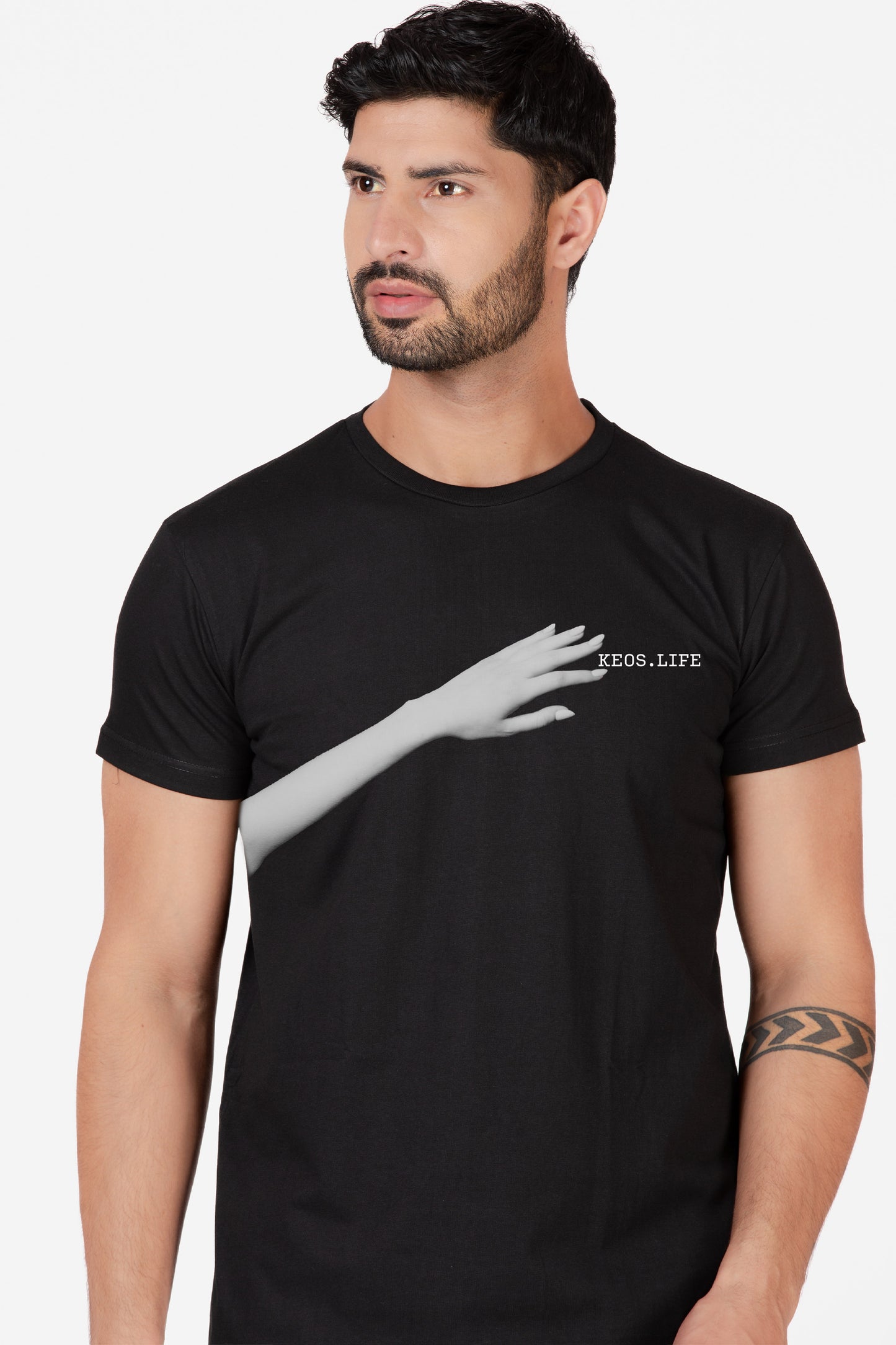 Reaching Out Organic Cotton T-shirt - keos.life
