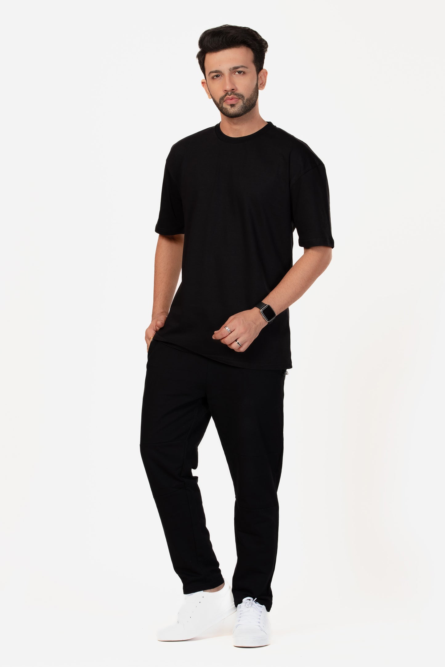 Urban Fit Oversize Essential T-shirt - Black - keos.life