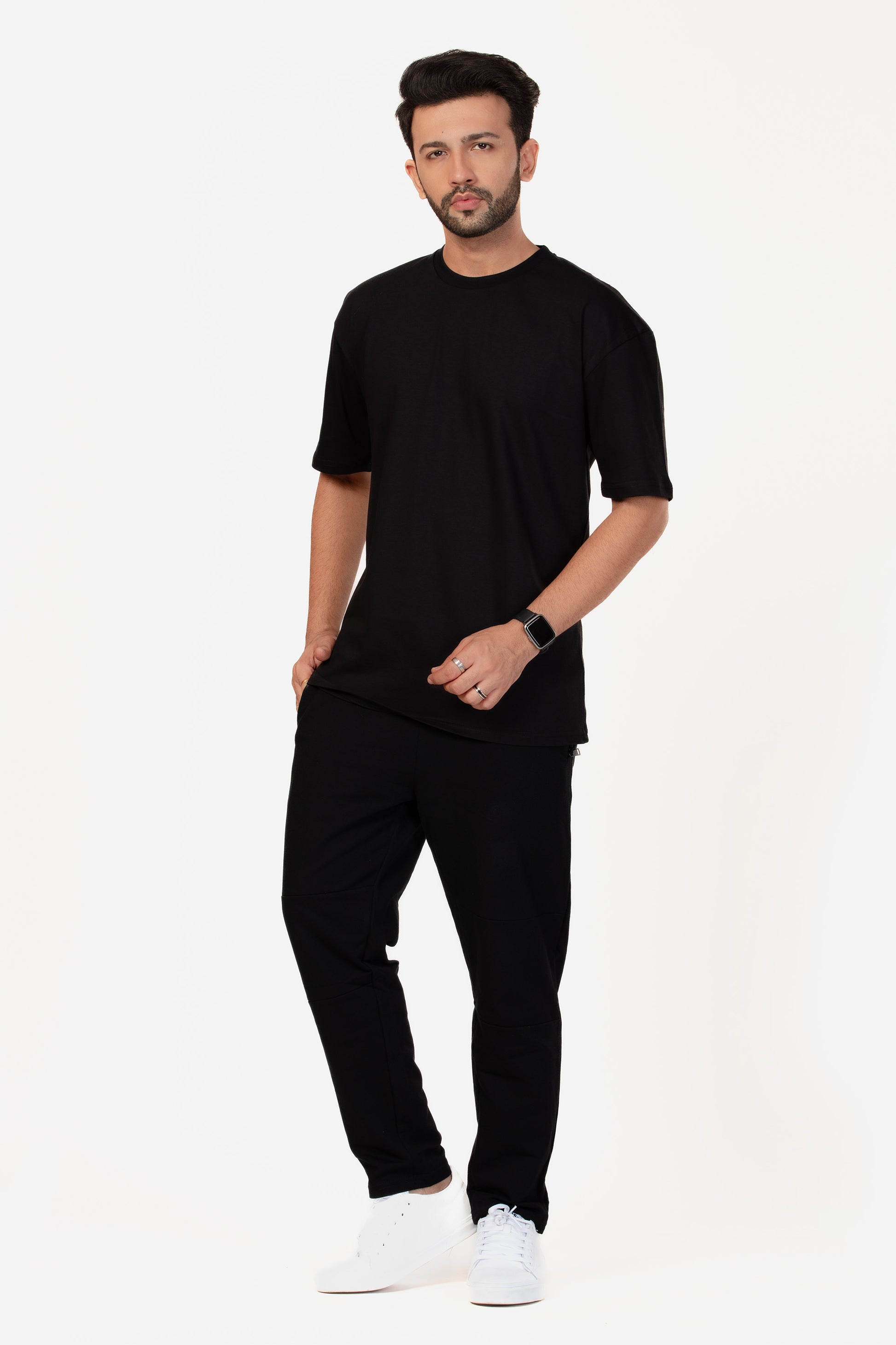 Urban Fit Oversize Essential T-shirt - Black - keos.life