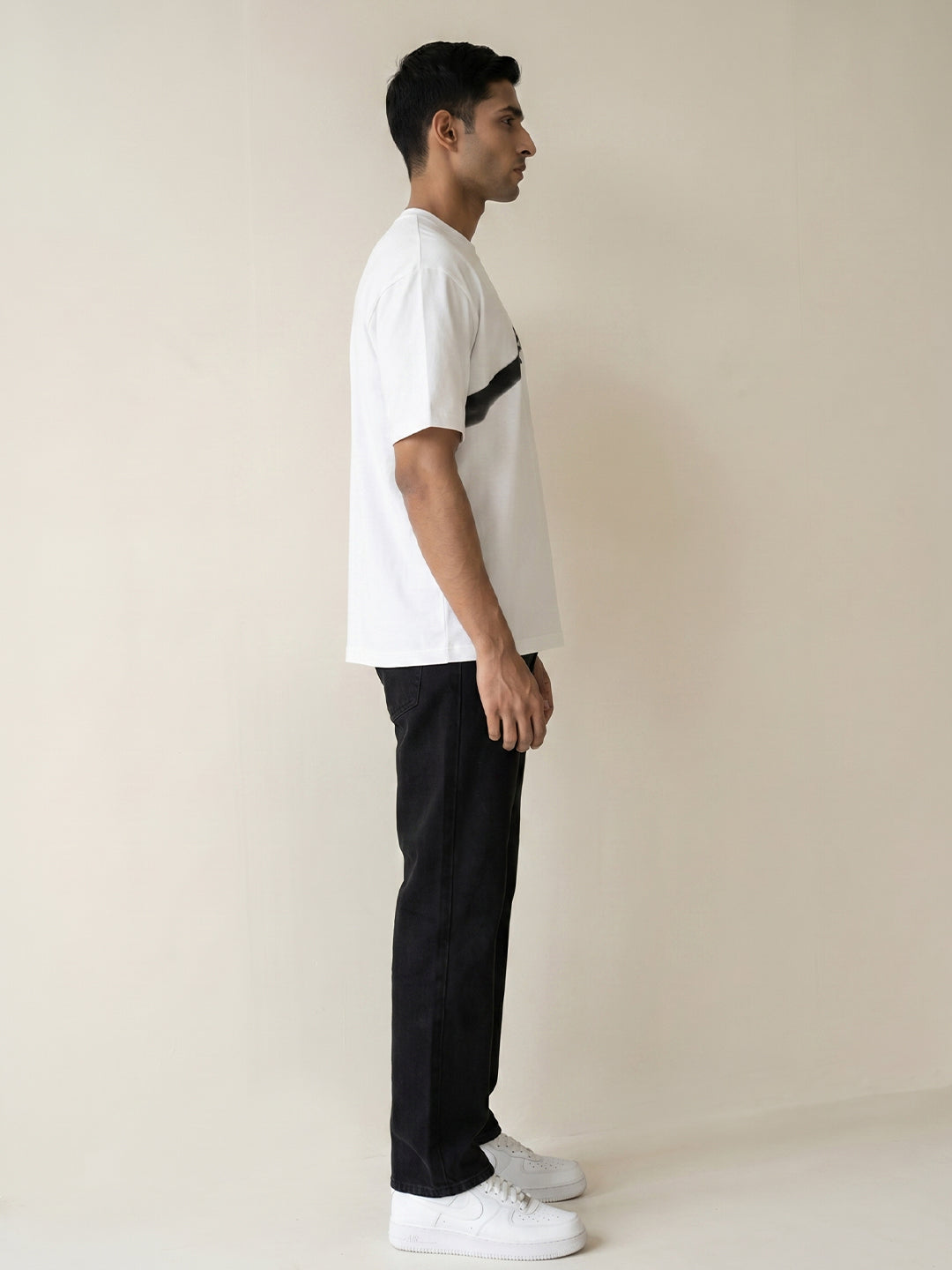 Bold white cotton graphic t-shirt for men and women by Keos
