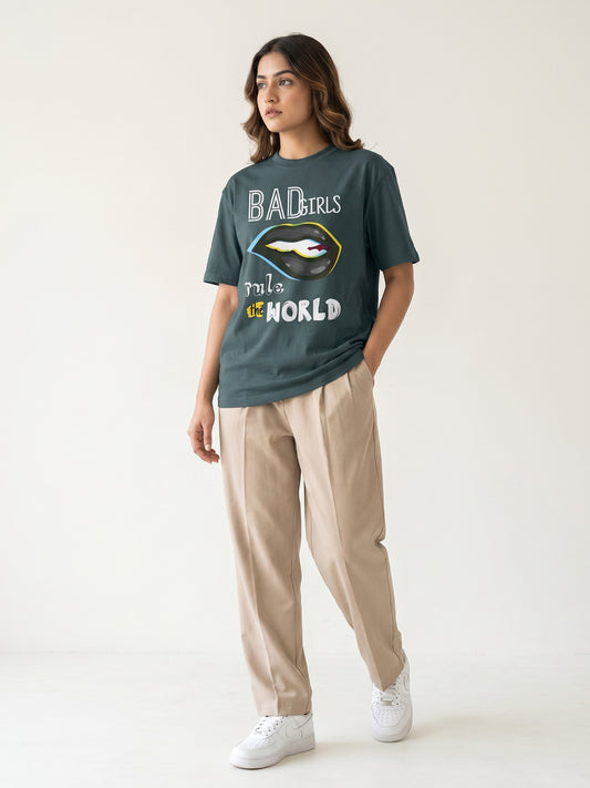 Unisex Green Cotton T-Shirt – “BAD GIRLS RULE THE WORLD” | Regular Fit