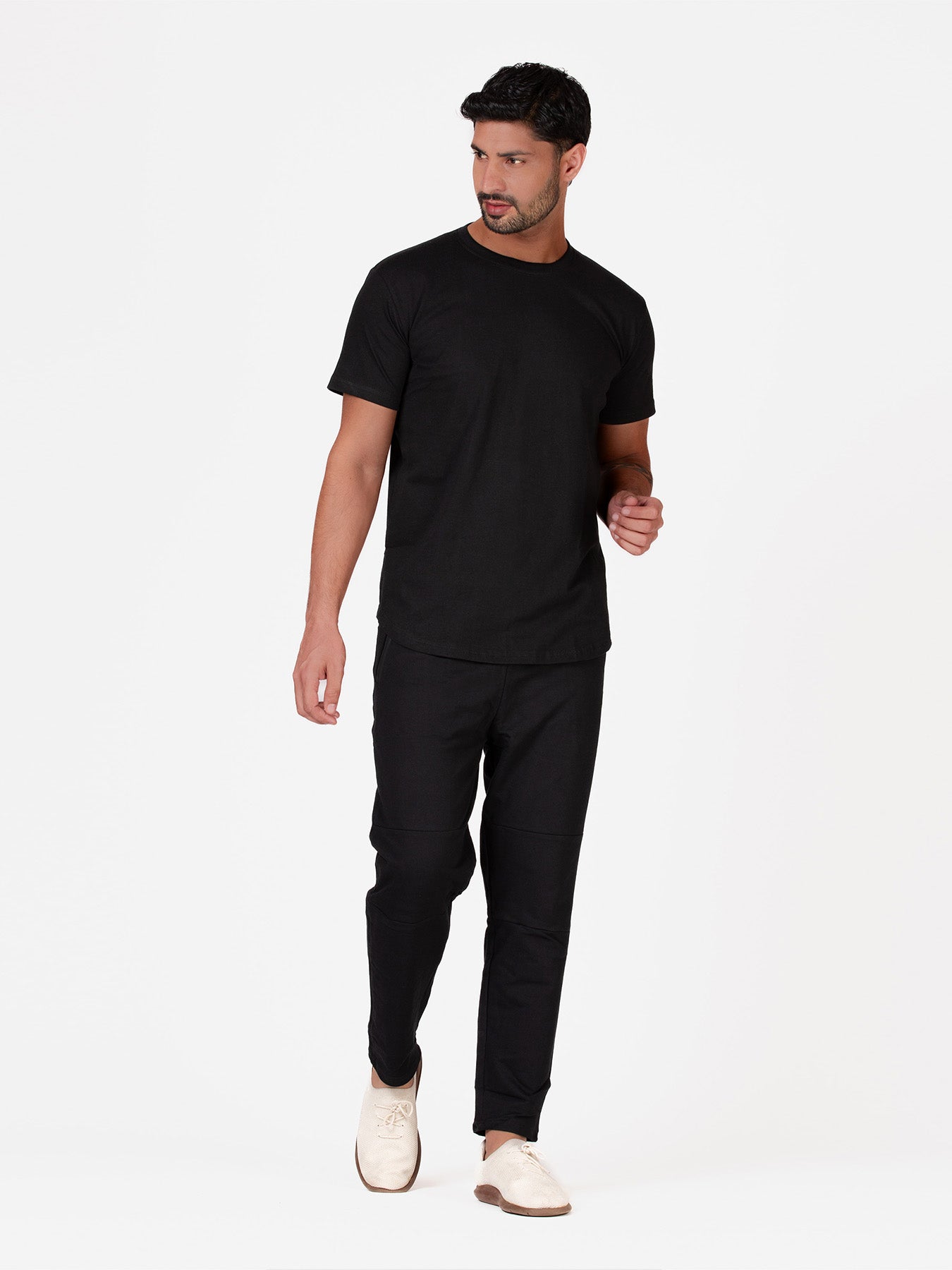 Organic Cotton T-Shirt - Black | Longline Fit