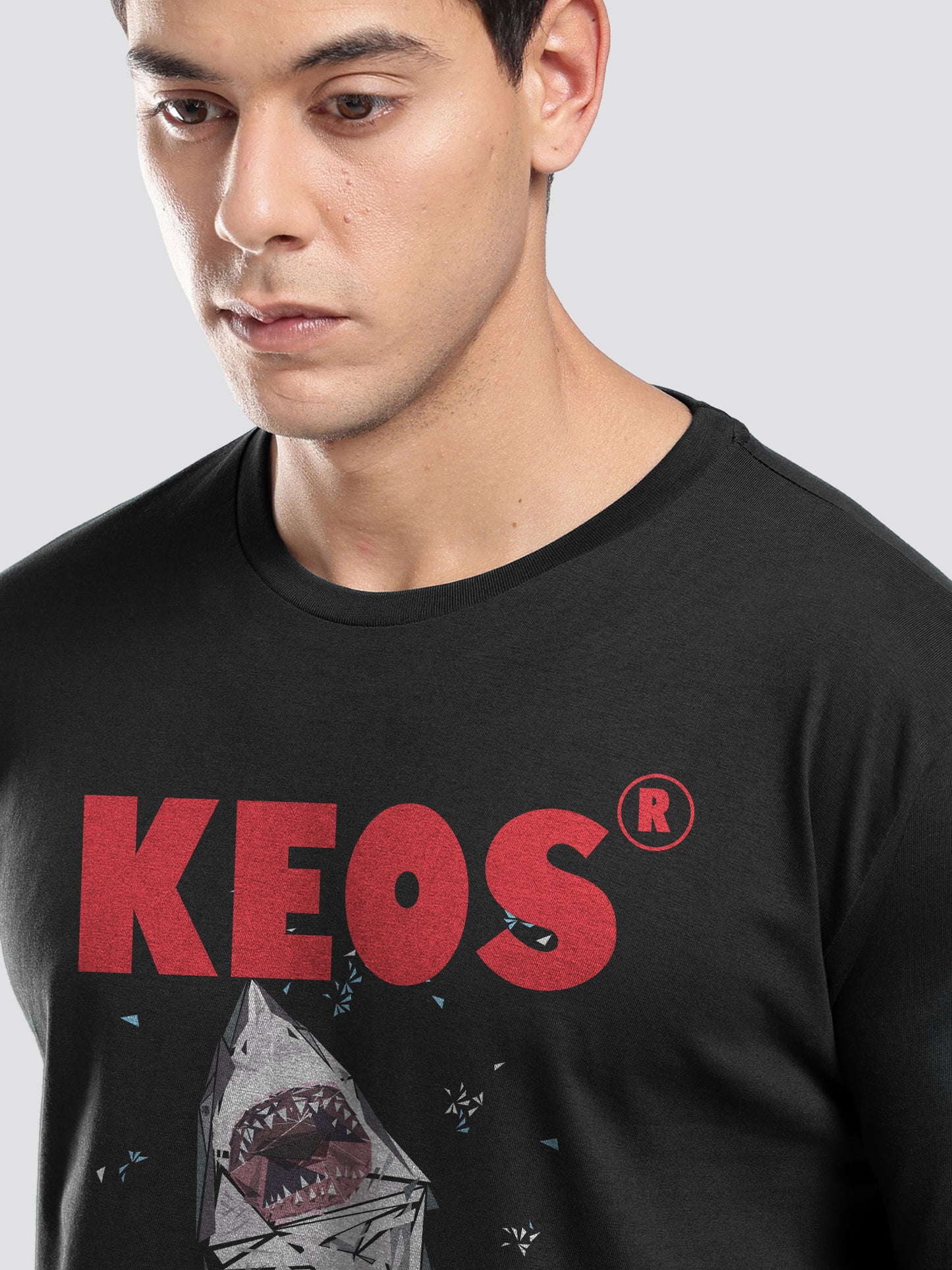 Organic Cotton Graphic T-Shirt – “KEOS Tribe” | Regular Fit