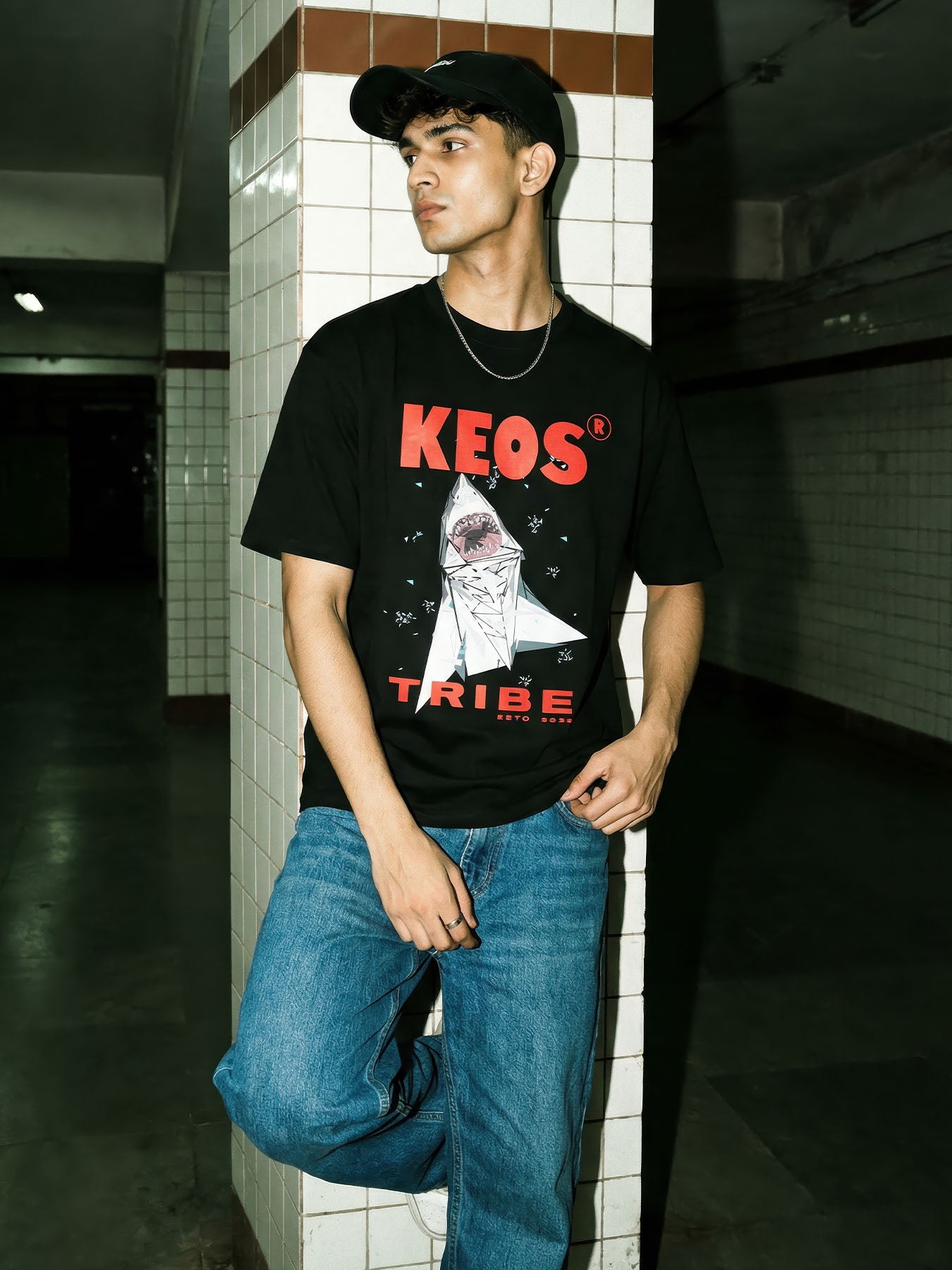 Organic Cotton Graphic T-Shirt – “KEOS Tribe” | Regular Fit