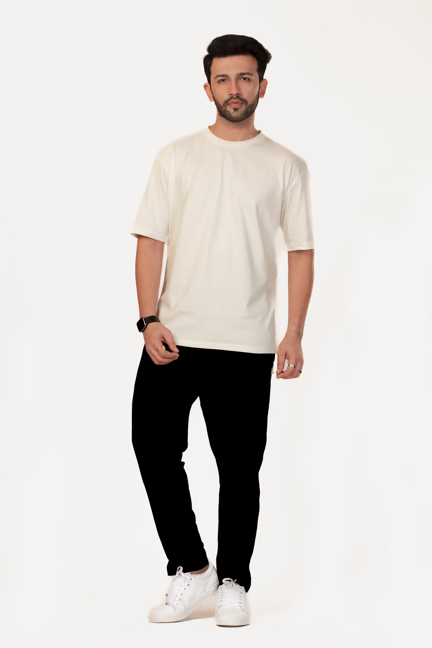 Urban Fit Oversize Essential T-shirt - Off-White - keos.life